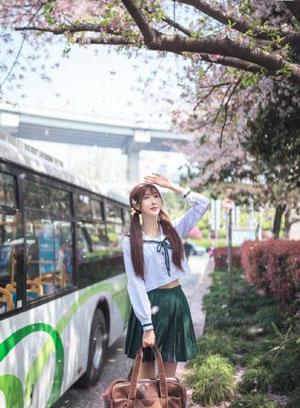 三级大乳奶理伦电影牧群