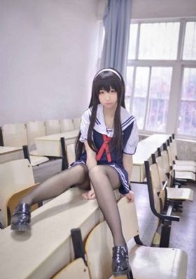 《年轻的秘书》在线观看
